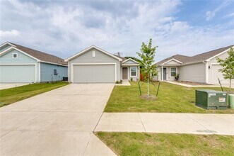 5625 Rockrose Ln in Princeton, TX - Building Photo - Building Photo