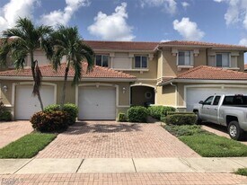 3370 Dandolo Cir in Cape Coral, FL - Building Photo
