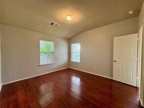 14828 Falling Stone Ln in Pflugerville, TX - Foto de edificio - Building Photo