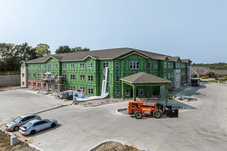 Wilshire Hills III in Lee's Summit, MO - Foto de edificio - Primary Photo