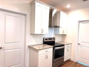 8206 Penny Ln in Fort Pierce, FL - Foto de edificio - Building Photo