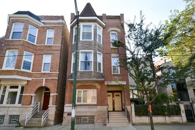 1473 W Erie St, Unit M09H in Chicago, IL - Foto de edificio