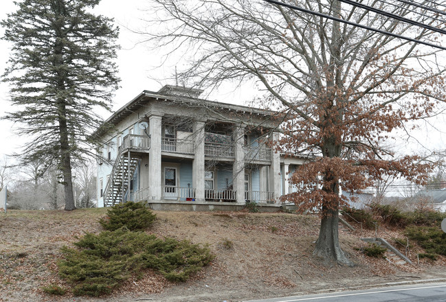 490 Hartford Pike in Dayville, CT - Building Photo - Building Photo