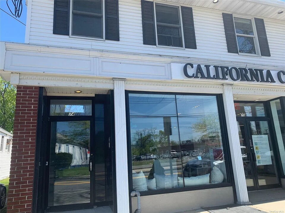 70 N Main St in Sayville, NY - Building Photo