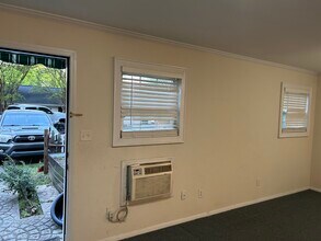 244 Barber St, Unit A6 in Athens, GA - Building Photo - Building Photo