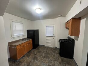 1801 Universal Rd, Unit 1 in Pittsburgh, PA - Building Photo - Building Photo