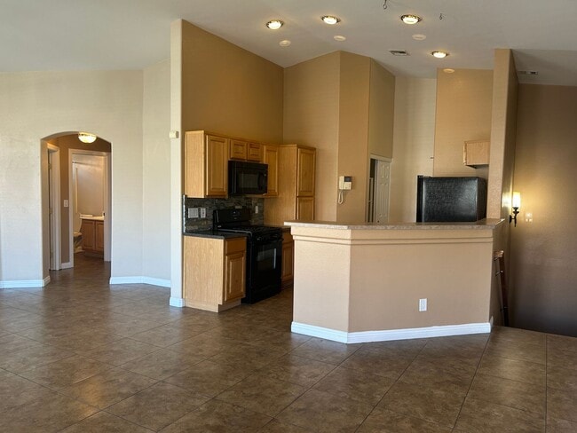 9440 Thunder Sky St in Las Vegas, NV - Building Photo - Building Photo