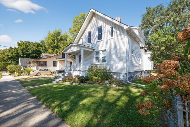 814 Louis Ave in Royal Oak, MI - Building Photo - Building Photo