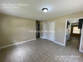 832 Rockhill St in Deltona, FL - Building Photo - Building Photo