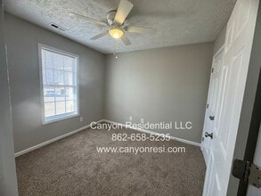 1453 Ferndell Dr in Fayetteville, NC - Building Photo - Building Photo