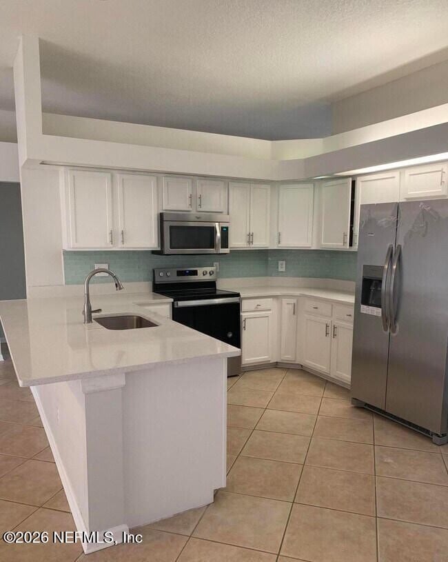 377 Maplewood Dr in Jacksonville, FL - Building Photo - Building Photo