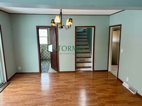 626 Oak St NE in Hutchinson, MN - Building Photo - Building Photo