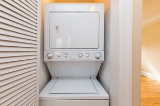 Cortland in Chicago, IL - Building Photo - Interior Photo