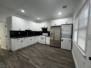 110 Rockland Ave in Woodland Park, NJ - Building Photo - Building Photo