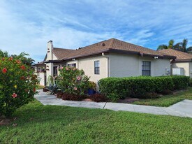 13100 S McCall Rd, Unit 164 in Port Charlotte, FL - Building Photo