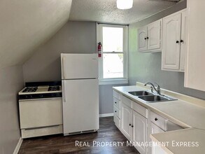 425-427 S Prairie Ave in Sioux Falls, SD - Building Photo - Building Photo