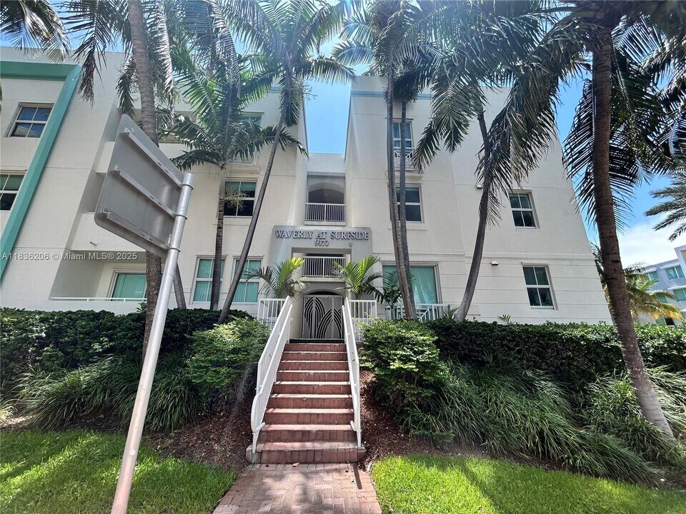 9172 Collins Ave in Surfside, FL - Building Photo