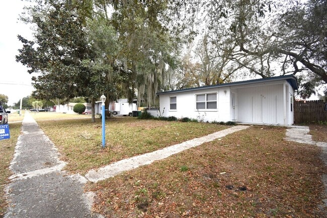 811 Rockhill St in Deltona, FL - Building Photo - Building Photo