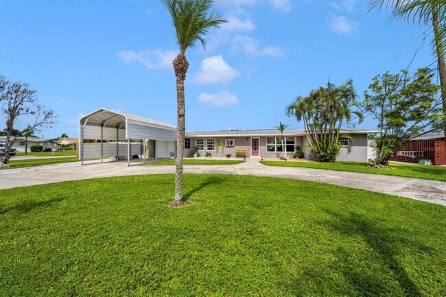 203 N Broadway in Englewood, FL - Building Photo - Building Photo