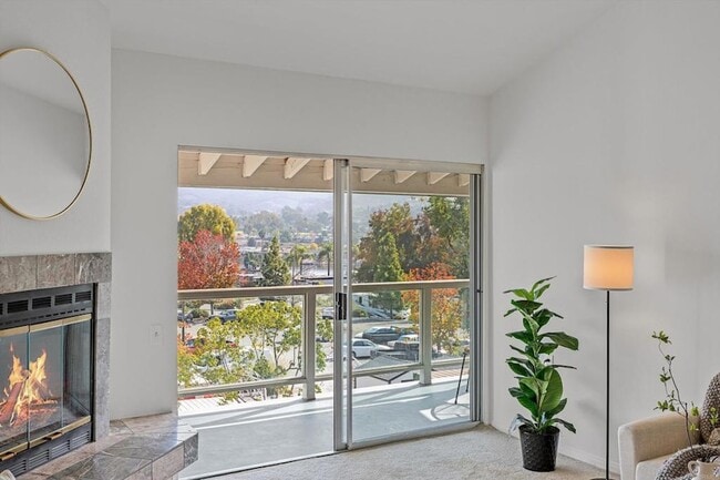 1560 Circa Del Lago, Unit D304 in San Marcos, CA - Building Photo - Building Photo