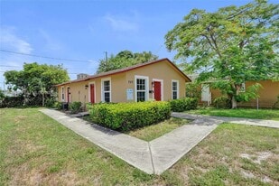 727 22nd St in West Palm Beach, FL - Building Photo