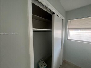 2716 NE 32nd St in Fort Lauderdale, FL - Building Photo - Building Photo