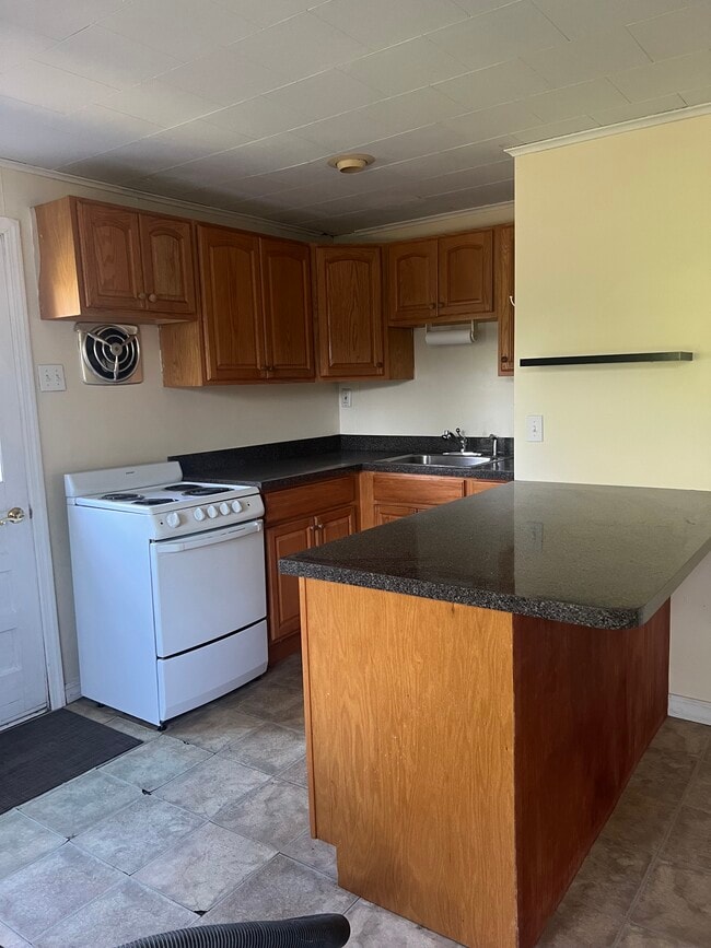 property at 3 Ripley Pl