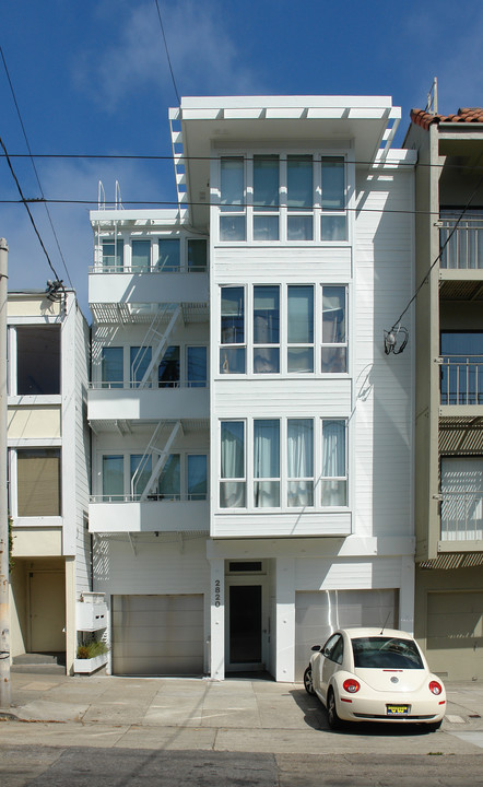 2820 Greenwich St in San Francisco, CA - Building Photo