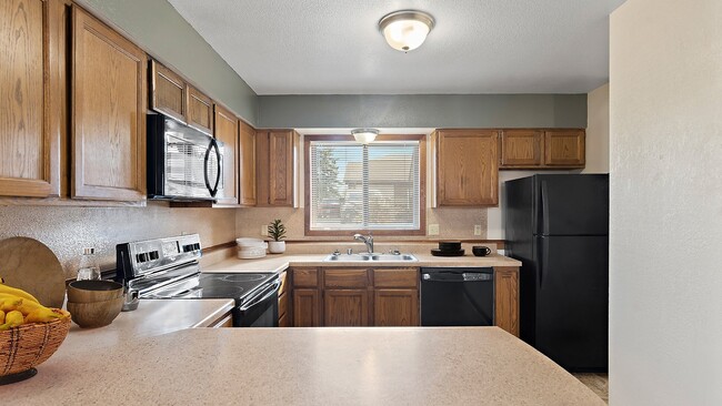 Rimrock West Apartments in Billings, MT - Building Photo - Building Photo