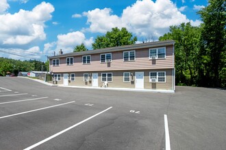 79 31st St in Barberton, OH - Foto de edificio - Building Photo