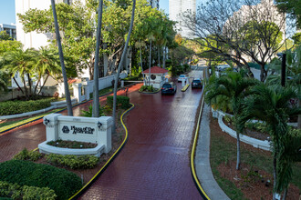 Plaza of the Americas in Sunny Isles Beach, FL - Building Photo - Building Photo