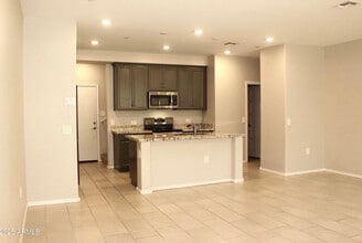 2625 S Peppertree Dr in Gilbert, AZ - Building Photo - Building Photo