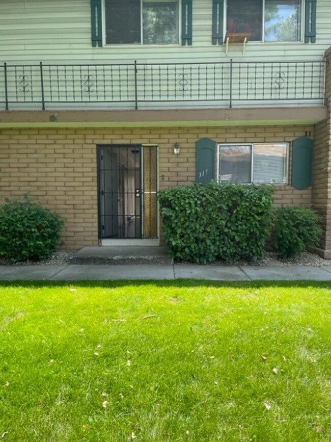 1170 S Rock Blvd