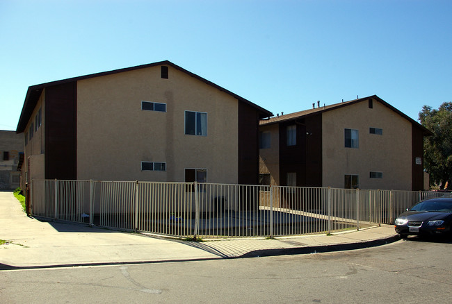 4231-4241 Logan Ave in San Diego, CA - Building Photo - Building Photo