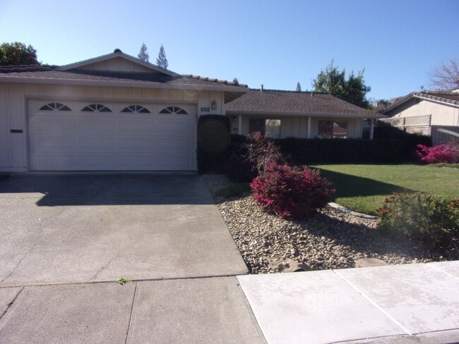 718 Linwood St in Vacaville, CA - Building Photo - Building Photo