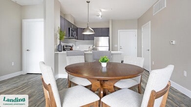 1000 S Broadway, Unit 260 in Denver, CO - Building Photo - Building Photo