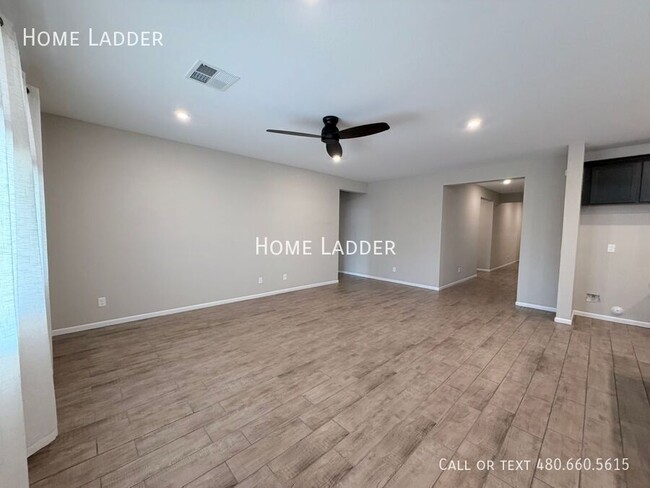 1997 E Wetleaf Pl in Casa Grande, AZ - Building Photo - Building Photo