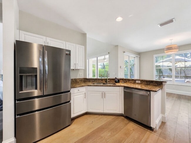 6772 Southern Oak Ct in Naples, FL - Building Photo - Building Photo