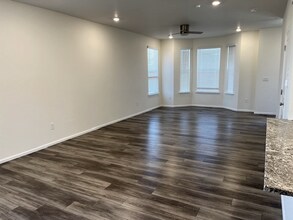 459 Zeppelin Wy in Fort Collins, CO - Building Photo - Building Photo