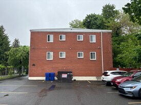 12 N Taylor Ave in Norwalk, CT - Building Photo