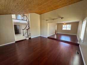 38872 Cherry Ln in Fremont, CA - Building Photo - Building Photo