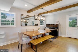 5101 Redwing Dr in Alexandria, VA - Building Photo - Building Photo