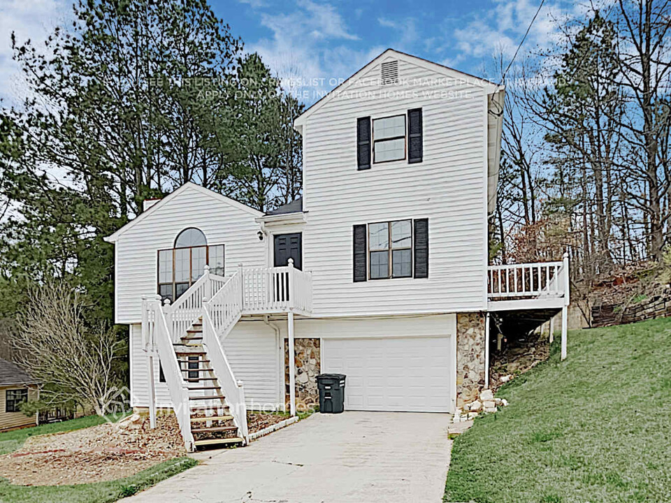 218 Clydesdale Ln SE in Mableton, GA - Building Photo