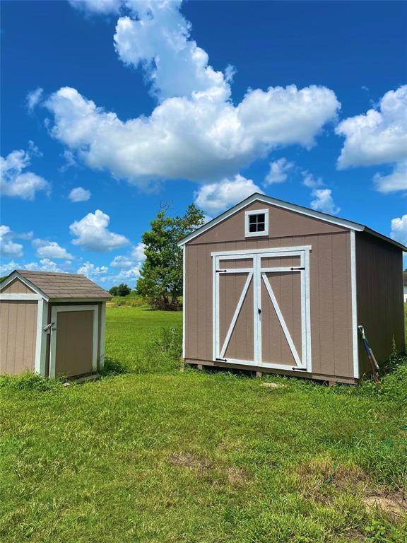 18530 Brumbelow Rd in Needville, TX - Building Photo - Building Photo