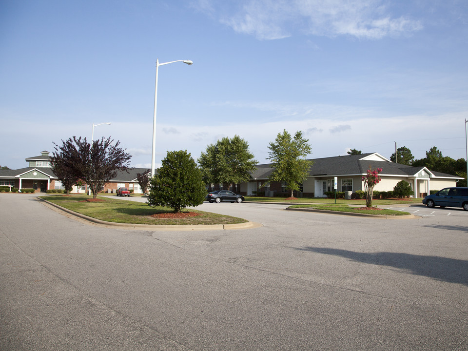 Legion Manor Apartments in Hope Mills, NC - Building Photo