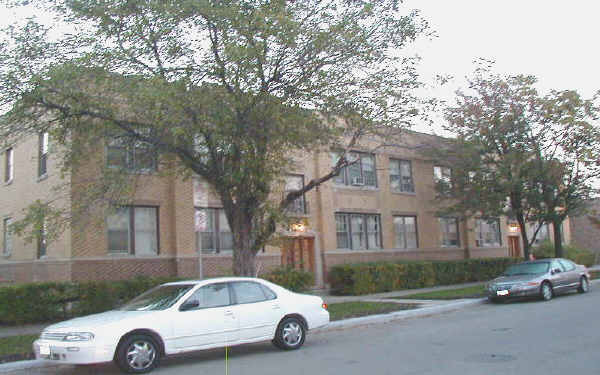 3215 N Linder Ave in Chicago, IL - Foto de edificio