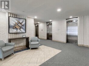 1360 York Mills Rd in Toronto, ON - Building Photo - Building Photo