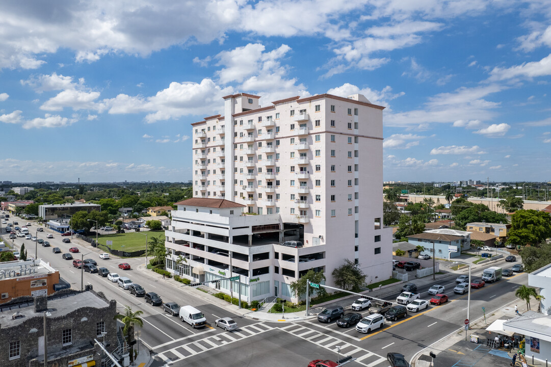 Barcelona Condos in Miami, FL - Building Photo