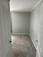 331 W 5th St-Unit -Upper Unit in Oswego, NY - Building Photo - Building Photo