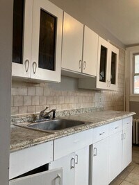 3224 Kenyon Ave photo'